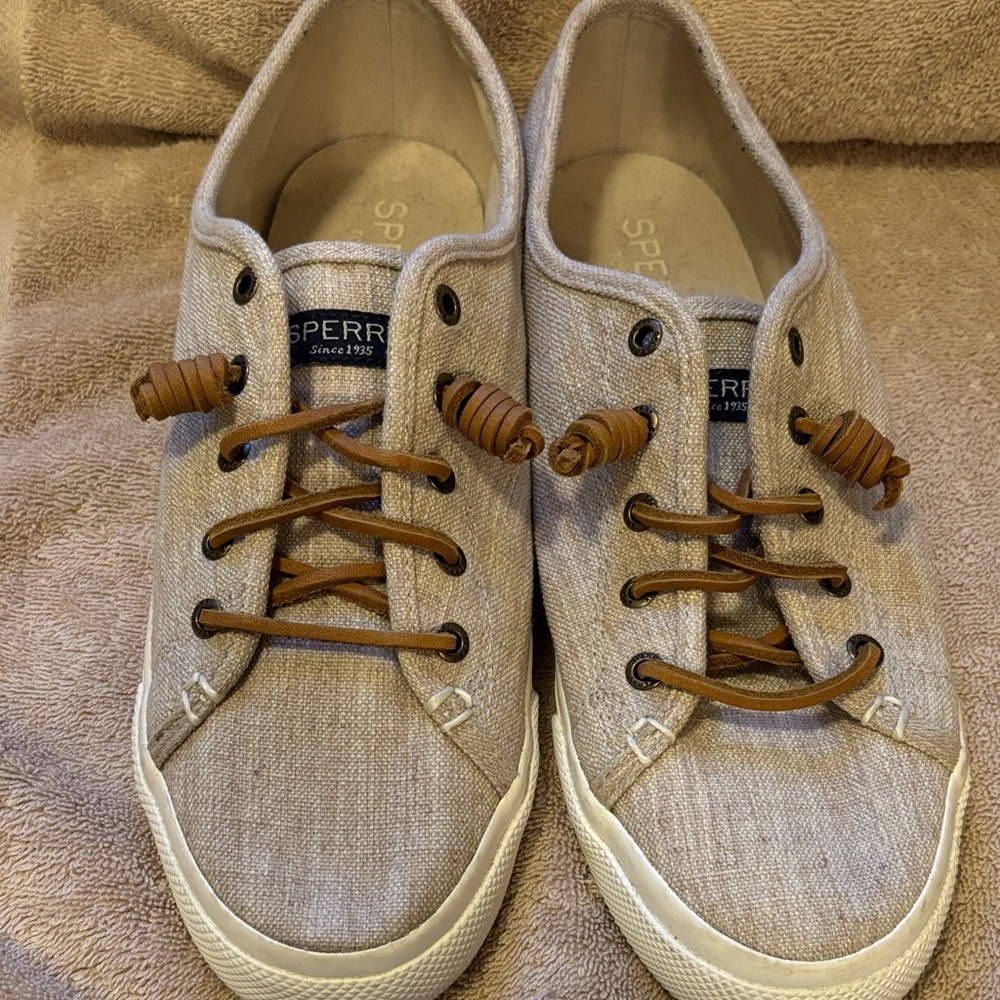 Sperry Light Gray Canvas Shoes with Tan Laces - size 9.5 M